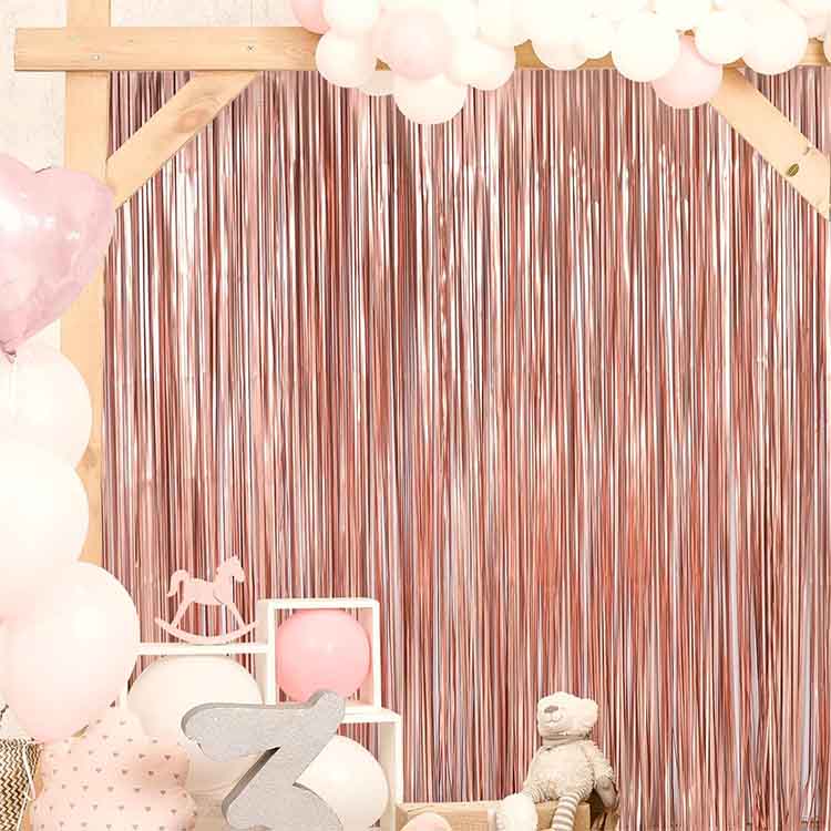 Por que a cortina de chuva para a decoração é uma obrigação para todas as celebrações?