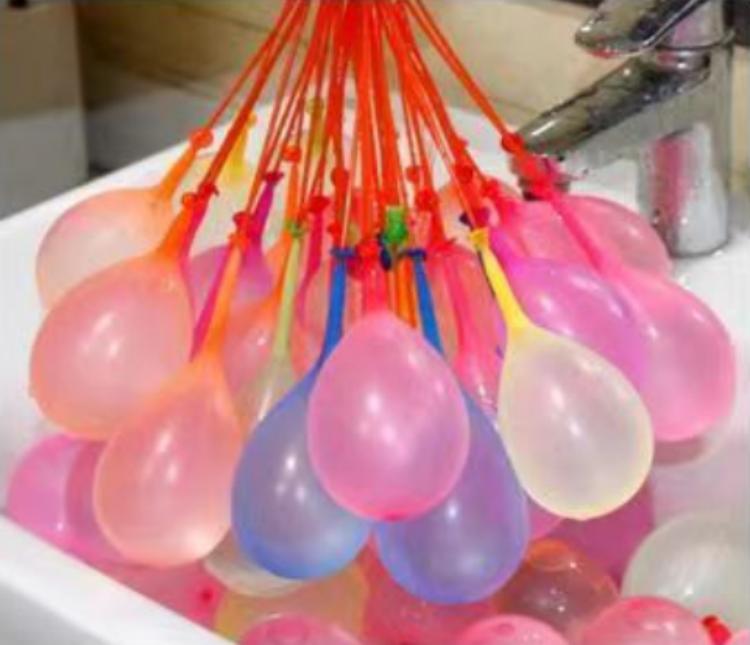 Outdoor water balloons