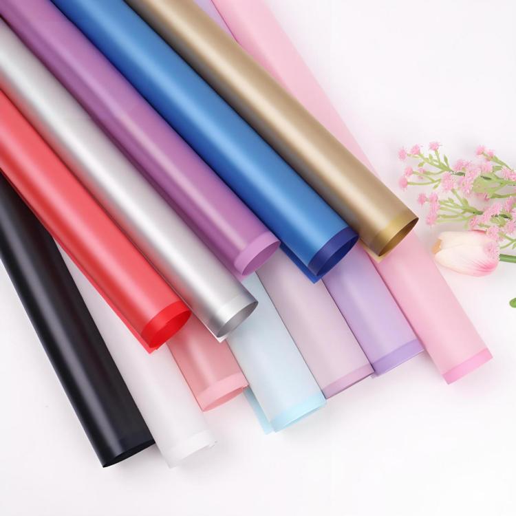 Papel de embrulho de flores fosco com borda