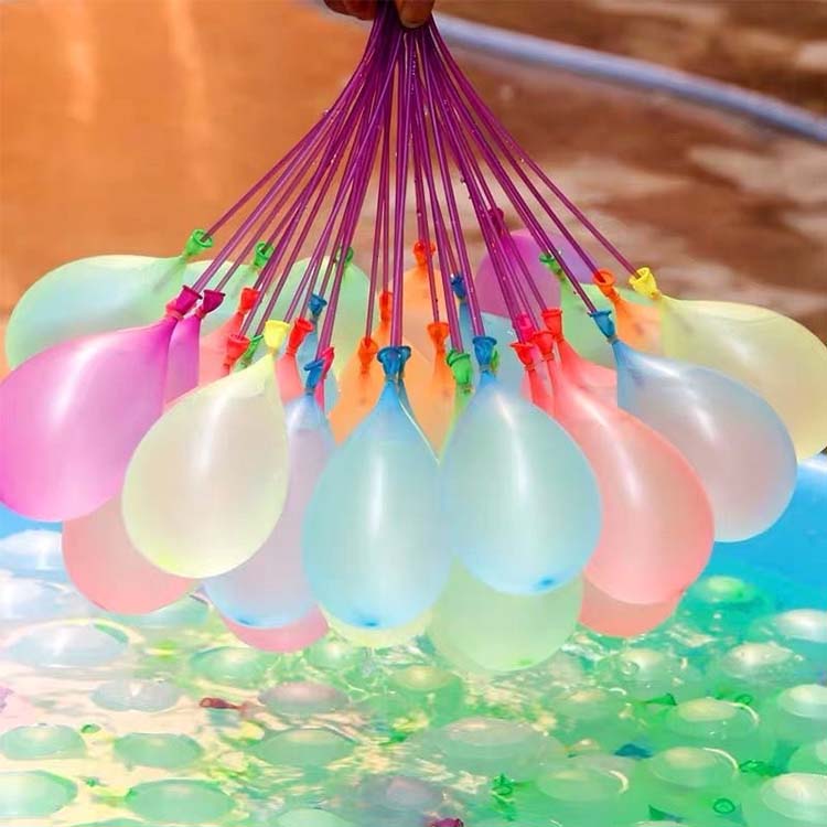 Balão cheio de água de barra curta